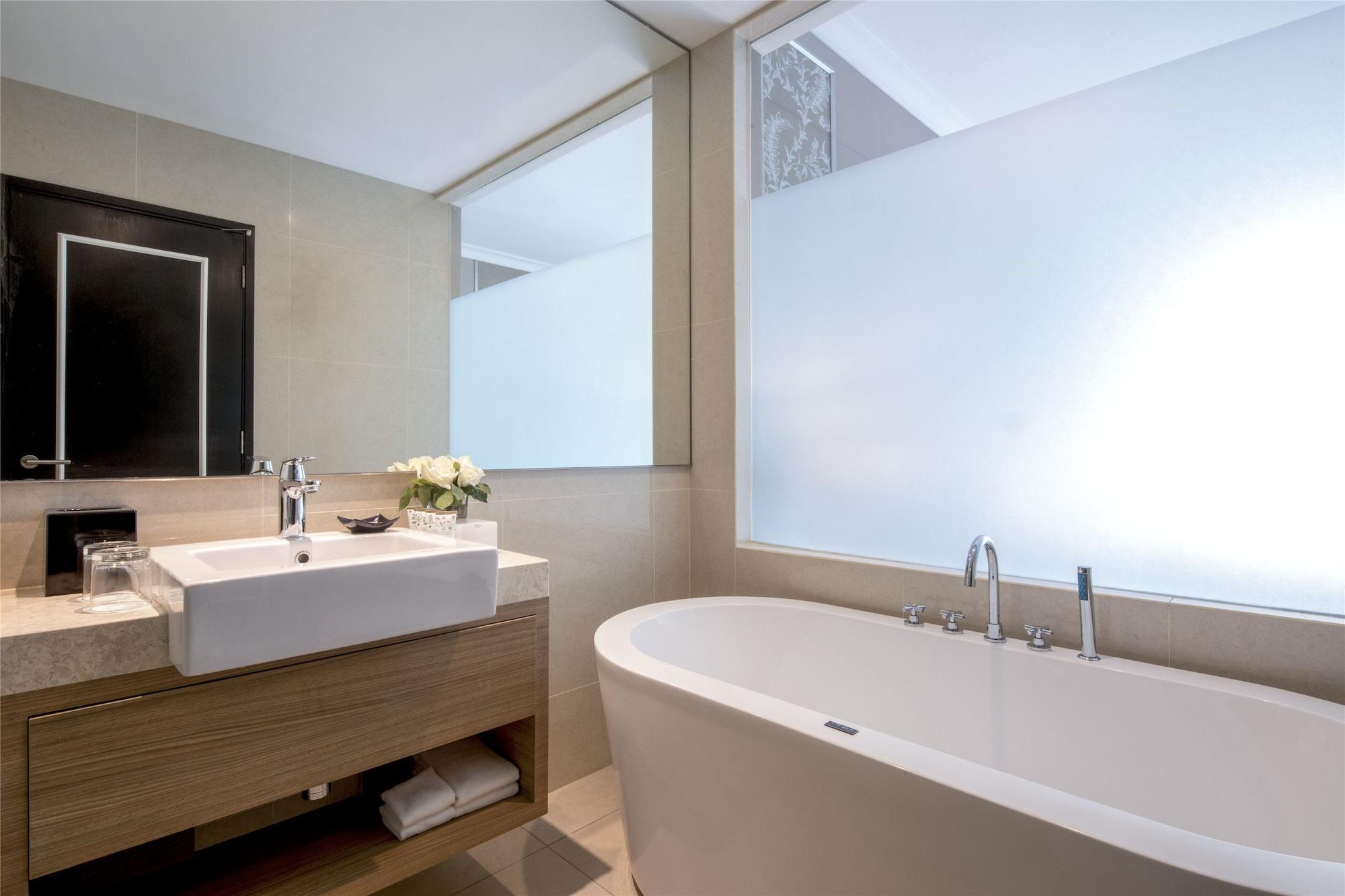 Отель Dorsett Hartamas Куала-Лумпур Экстерьер фото Bathroom